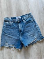 Calvin Klein Jeans Mom Shorts 29 Nordrhein-Westfalen - Soest Vorschau