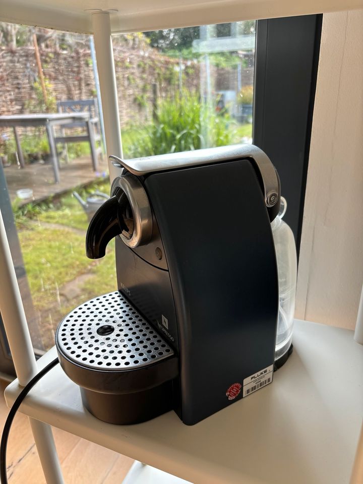 Kaffeemaschine Nespresso in Hamburg