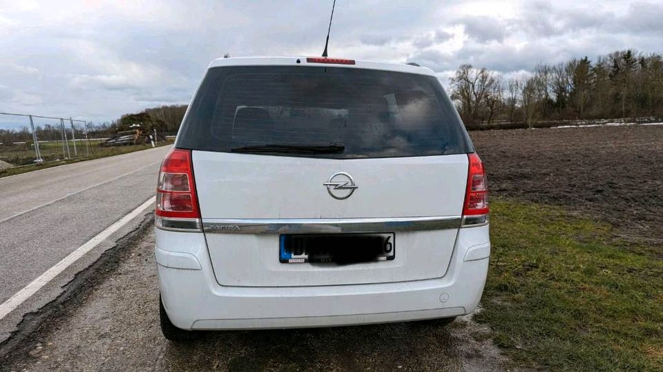 Opel Zafira in Dachau