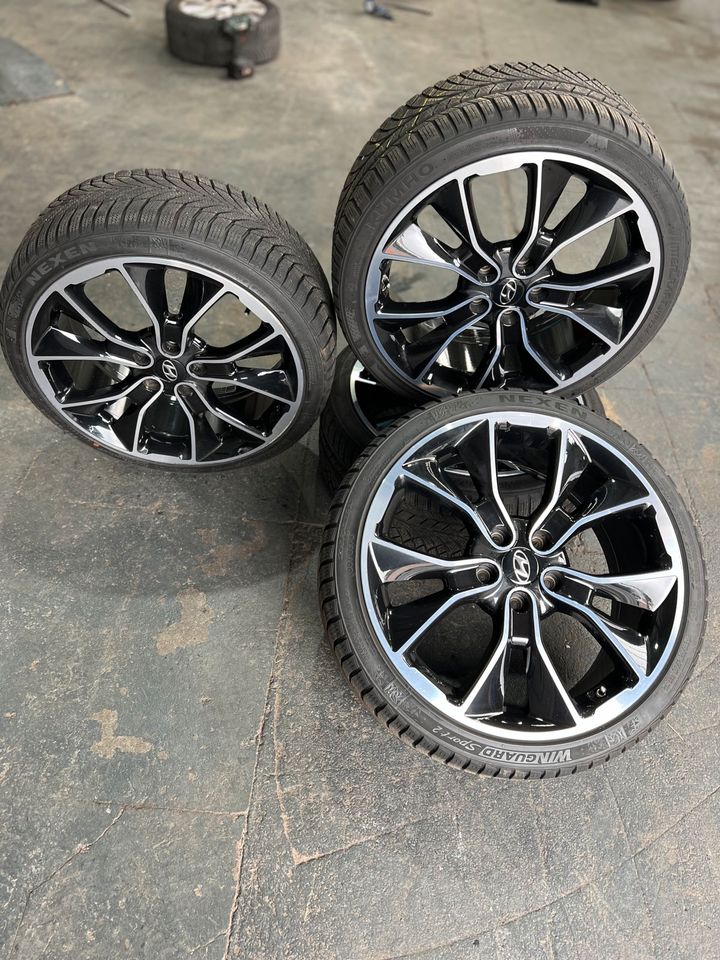 Hyundai I30N Alufelgen 19Zoll Original 8x19 8j 5x114,3 ET55 in Kürten