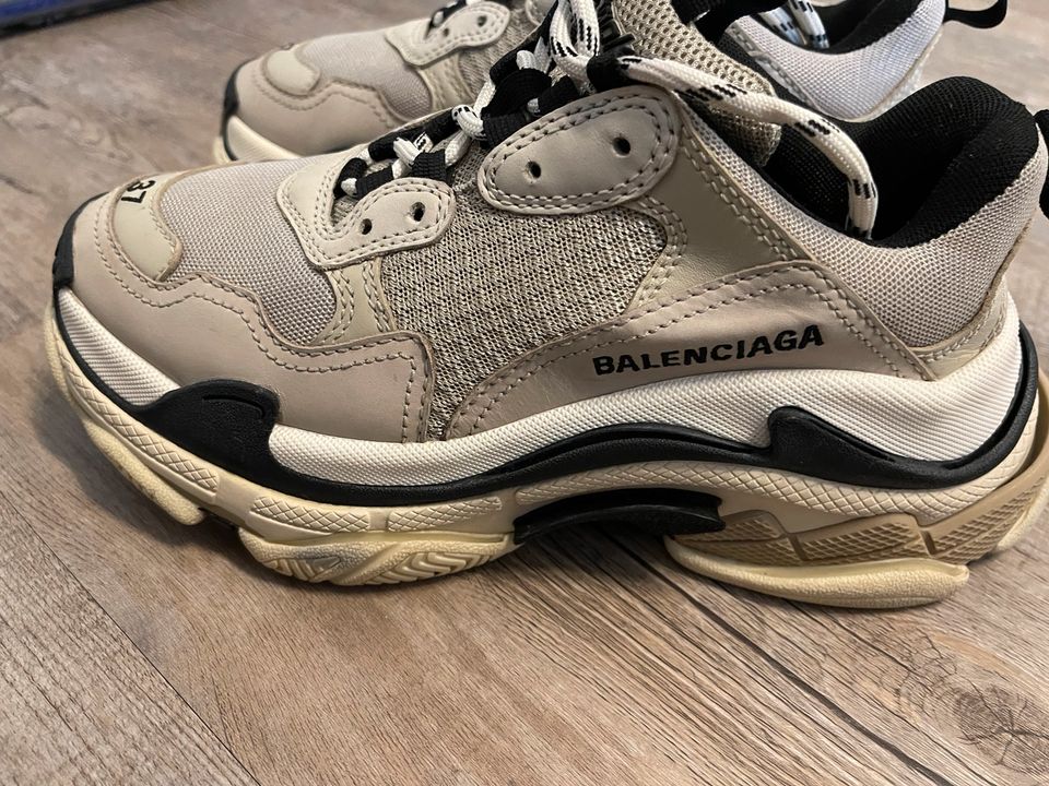 Balenciaga Triple S Sneaker in Hamburg