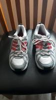 Zwei Paar Adidas Schuhe Saarland - Wallerfangen Vorschau