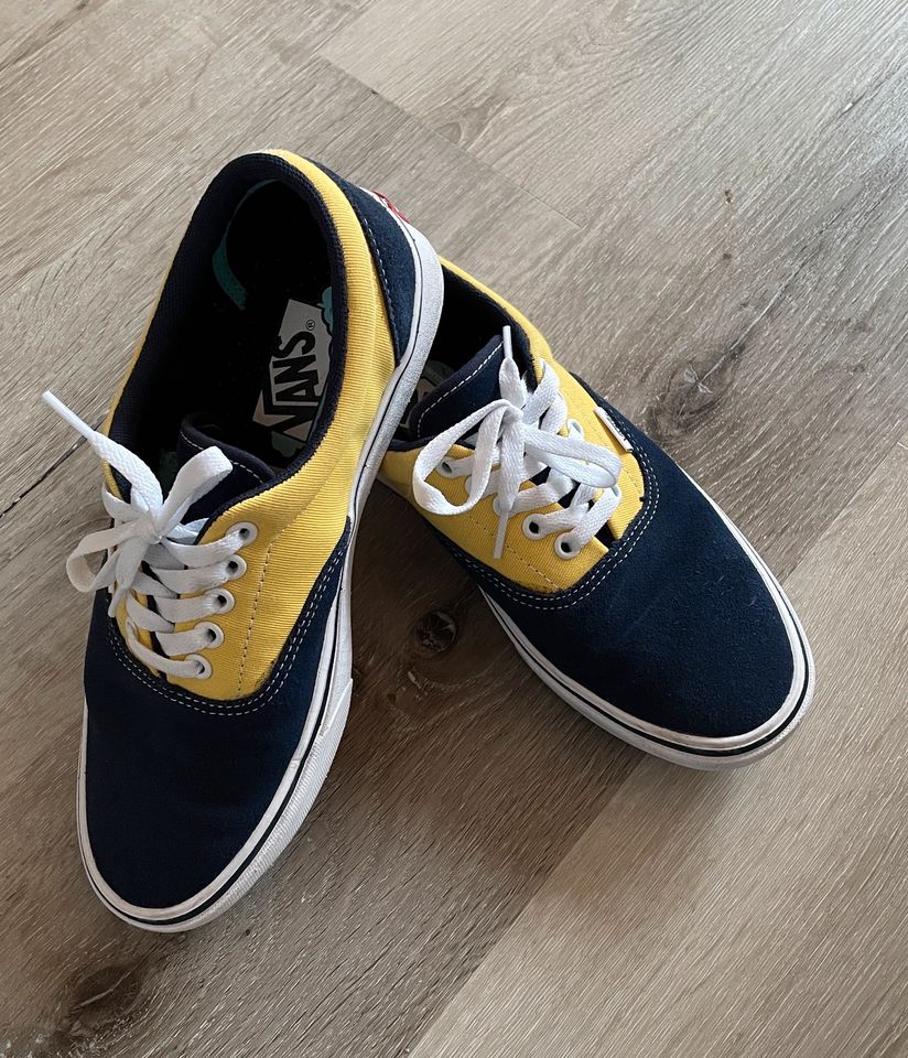 Vans Sneakers Größe 39 in Solingen