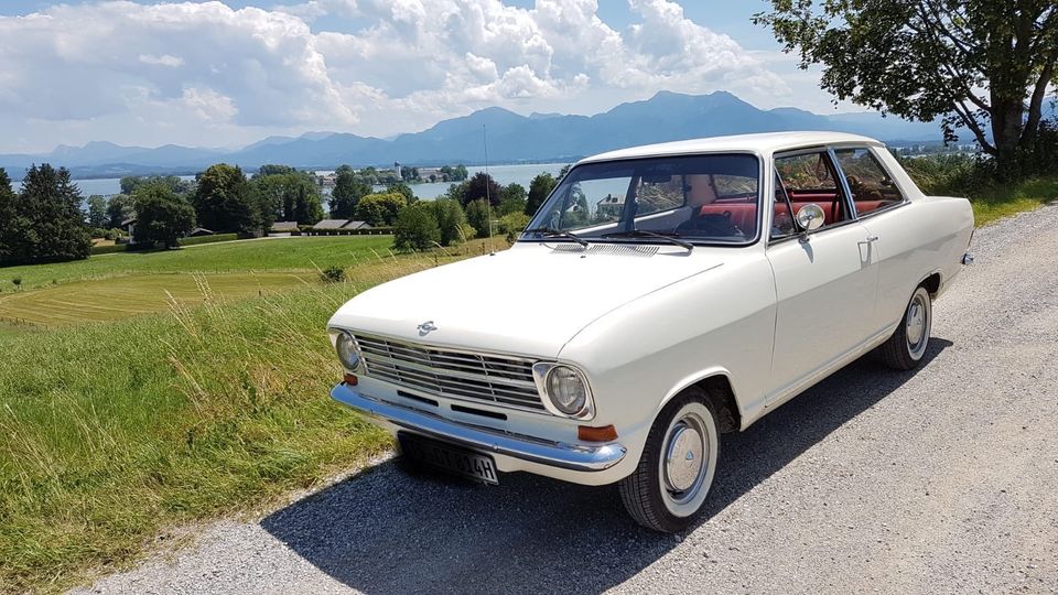 Opel Kadett B Limousine in Tacherting