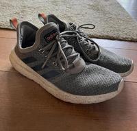 Adidas Sportschuhe Sneakers Gr 44 guter Zustand Hessen - Dornburg Vorschau