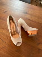 High Heels neu, Größe 40 in Beige Nordrhein-Westfalen - Paderborn Vorschau
