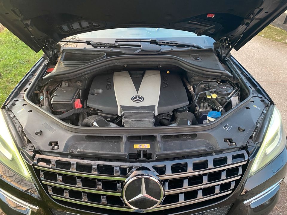 Mercedes ML 350 Bluetec 4Matic V6 7G-Automatik TÜV Neu W166 in Halle