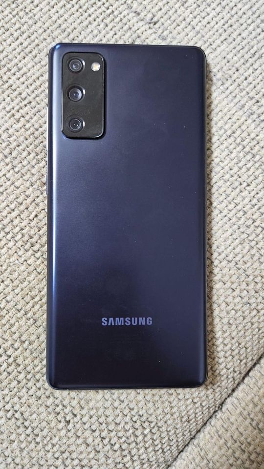 Samsung Galaxy S20 FE in Maintal