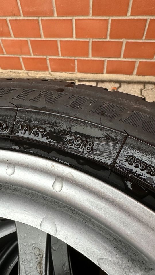 Dunlop Winterreifen auf DEZENT Felgen 5x120 225/55 R17 BMW in Bergisch Gladbach