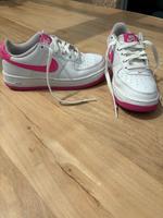 Nike Air Force 1 weiß pink Gr. 36,5 Leipzig - Großzschocher Vorschau