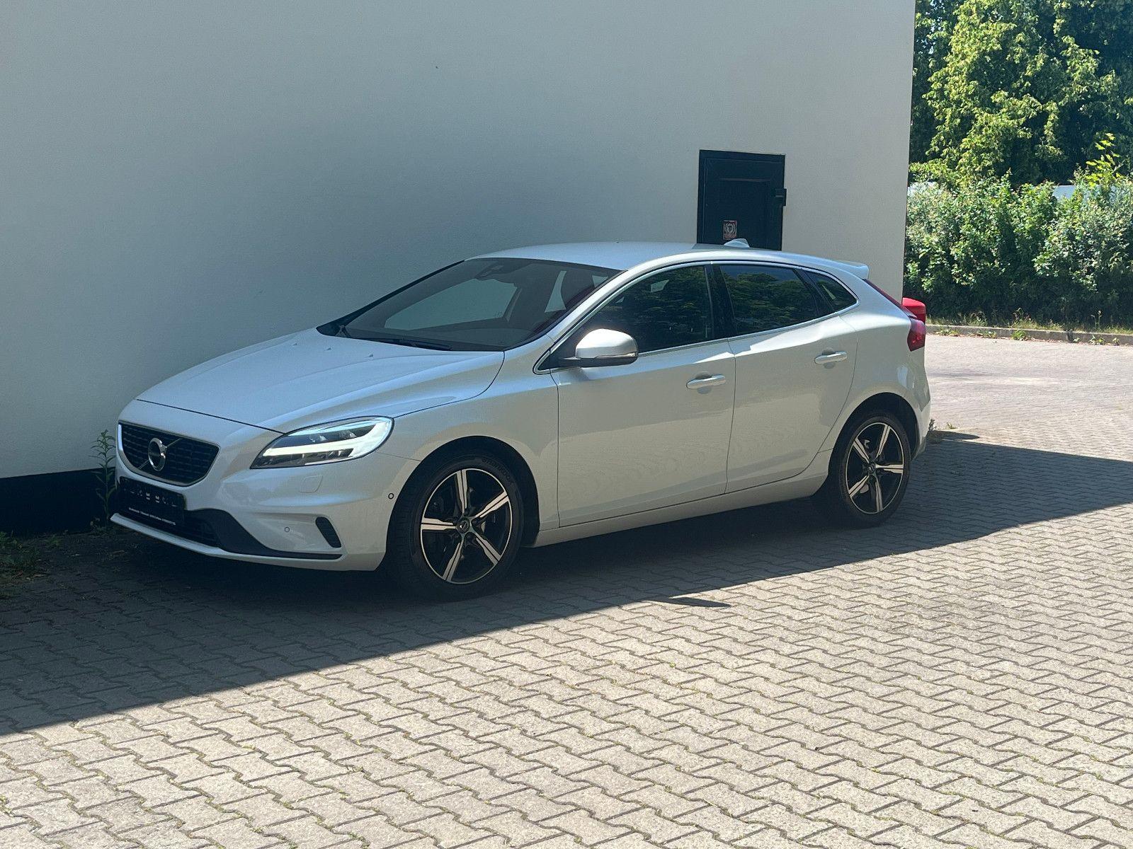 Abbildung des Autos Volvo V40 R-Design