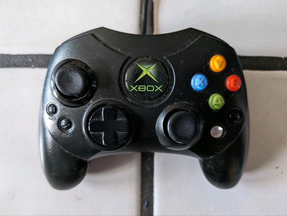 XBOX Classic mit Zubehör in Brügge Holst