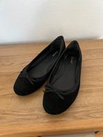 2 mal Ballerinas Graceland Gr. 39 schwarz und rot Bayern - Regen Vorschau