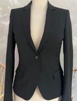CINQUE Blazer Ciboom 32 schwarz NEU tailliert Hessen - Wiesbaden Vorschau
