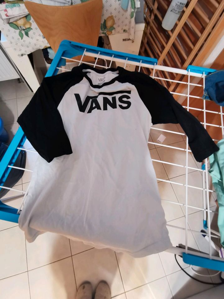 VANS, VINGINO, SKATER Shirts Paket in Bruckmühl