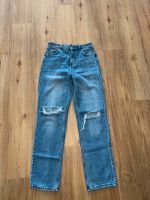Jeans Hose 38 Damen blaue Hose mit Löchern Berlin - Spandau Vorschau