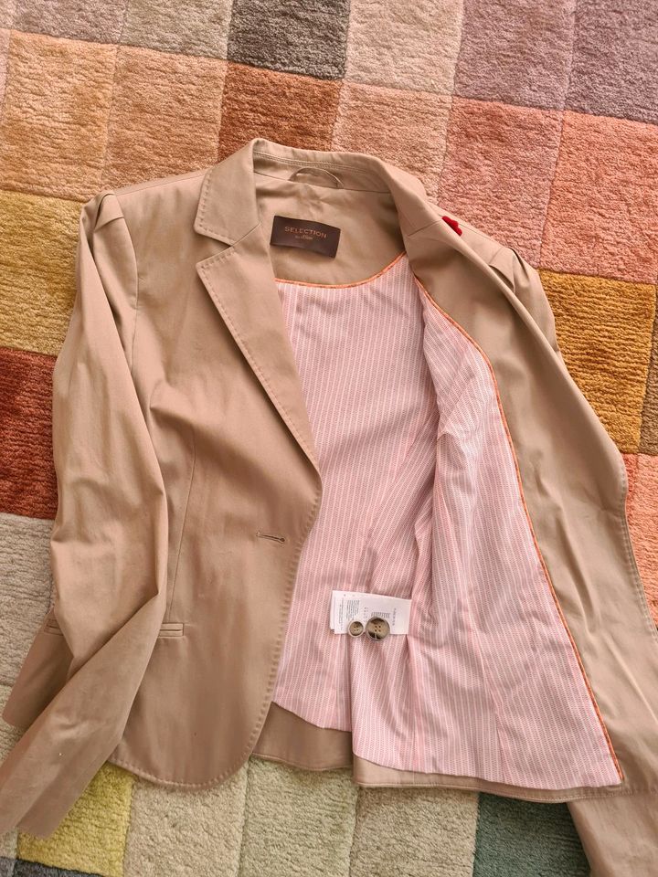 Schicker Blazer S.Oliver Selection Gr.36, beige neu in Alzenau