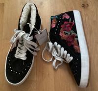 NEU ZARA 37 Echtleder Sneaker, gefütterte Winterschuhe, Boots Düsseldorf - Pempelfort Vorschau