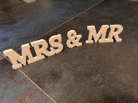 Mr & Mrs Buchstaben Hochzeit Baden-Württemberg - Schwieberdingen Vorschau