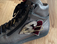 Extravagante Hightop-Sneaker von Högl. Gr. 38 metallic Silber NEU Baden-Württemberg - Leinfelden-Echterdingen Vorschau