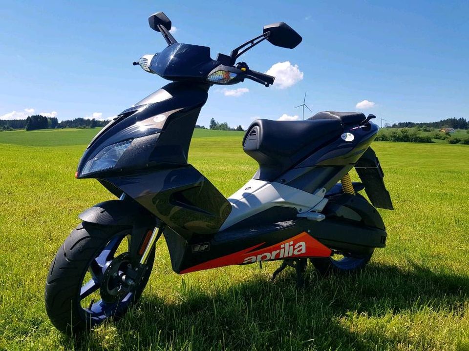 Roller SR 50 ccm aprilia Mofa  Moped in Unterthingau