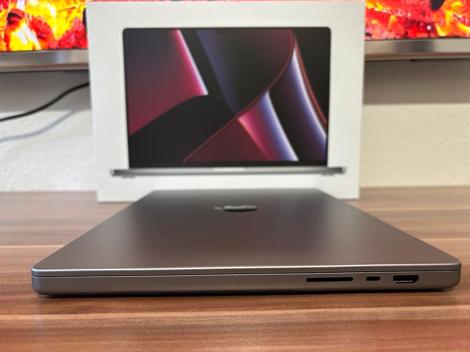 HÄNDLER - Apple MacBook Pro 2023 16“ 100% Akku inkl. 19% MwSt. in Krefeld