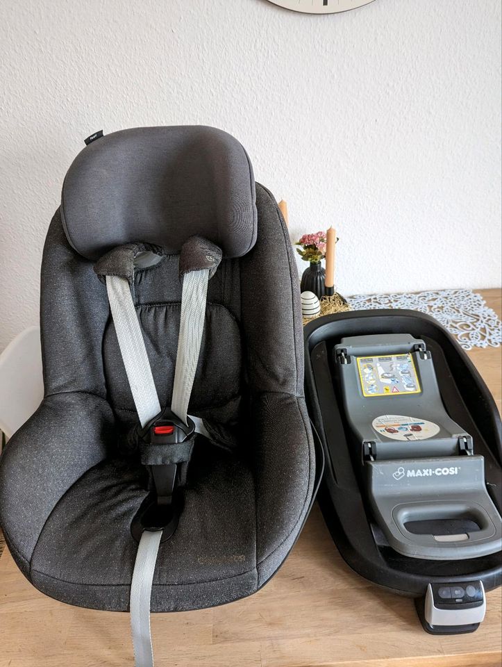 Maxi Cosi Family Fix Isofix Kindersitz Station in Brandenburg an der Havel