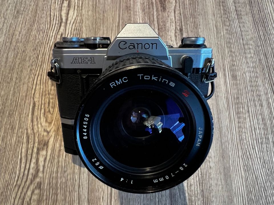 Canon Spiegelreflexkamera AE-1 in Mülheim-Kärlich