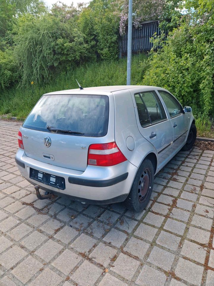 Golf 4 1.6 Automatik in Trostberg