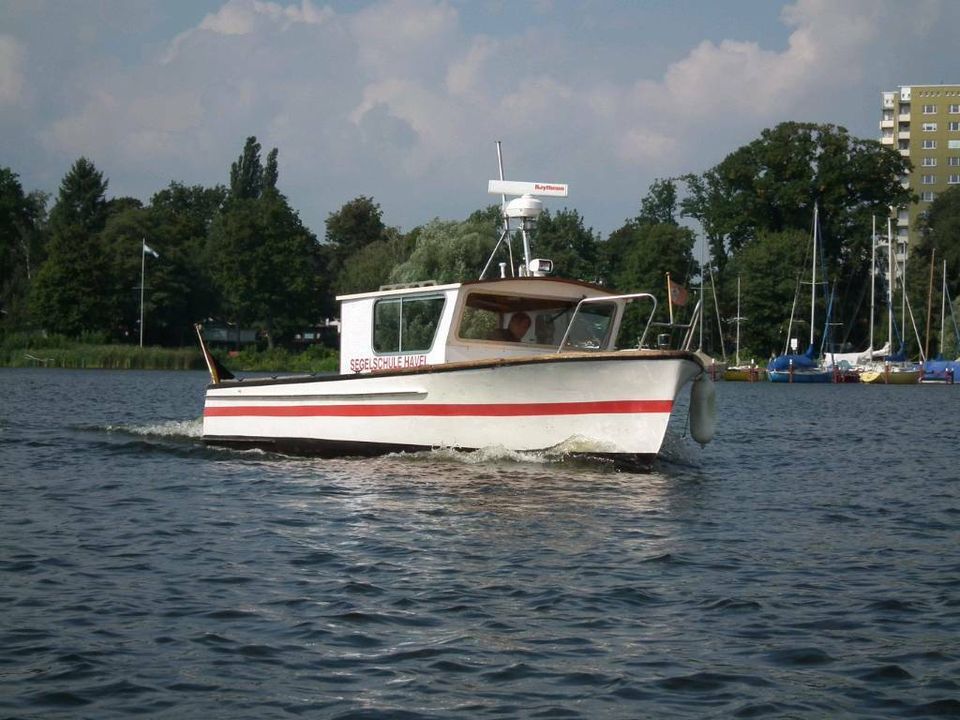 Motorbootkurs Binnen in Berlin