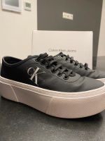 Calvin Klein Plateau Sneaker schwarz Größe 37 Damen Bayern - Türkenfeld Vorschau