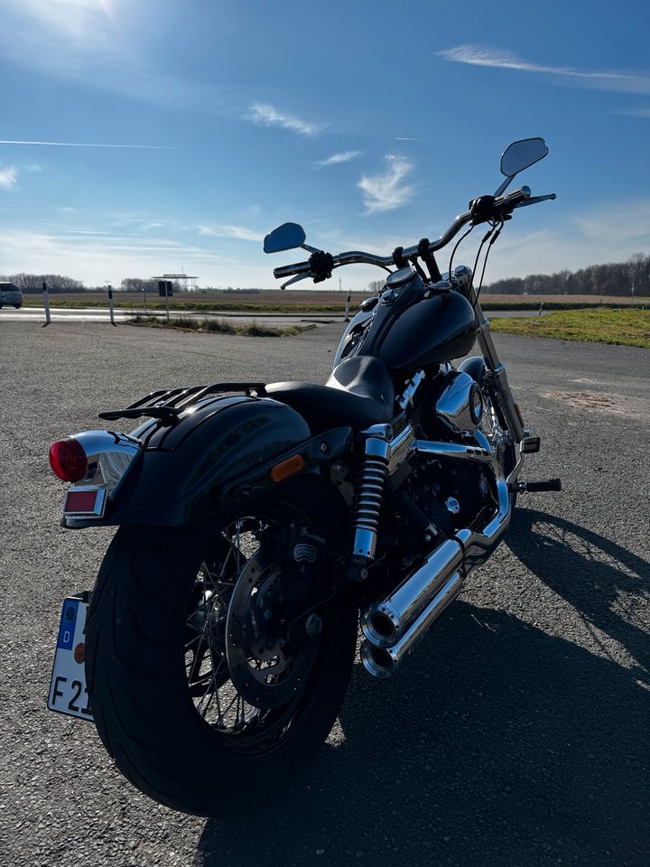 Harley Davidson Dyna Wide Glide in Dortmund