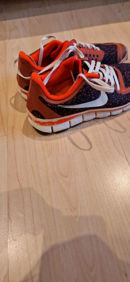 Nike free Schuhe 5.0 Größe 39 in Bad Vilbel