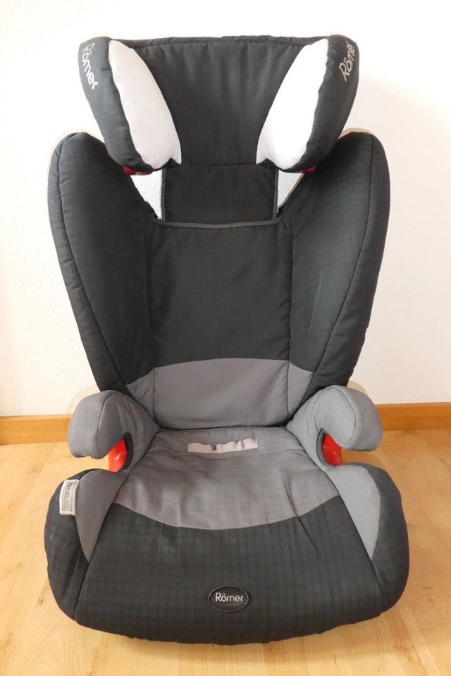 Britax Römer Kidfix - Kindersitz Isofix 15-36 kg Trendline Robbie in Friedrichsdorf