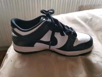 Nike und chucks. Hessen - Fuldabrück Vorschau