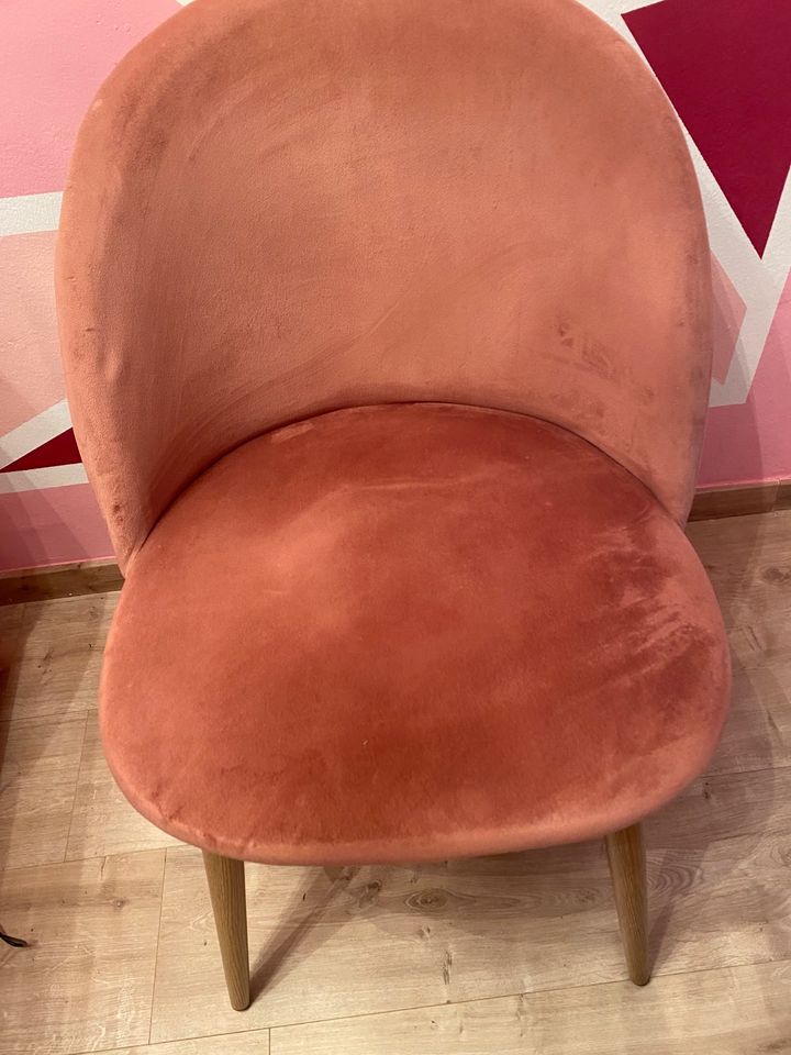 2x rosa samt Stühle in Lautertal