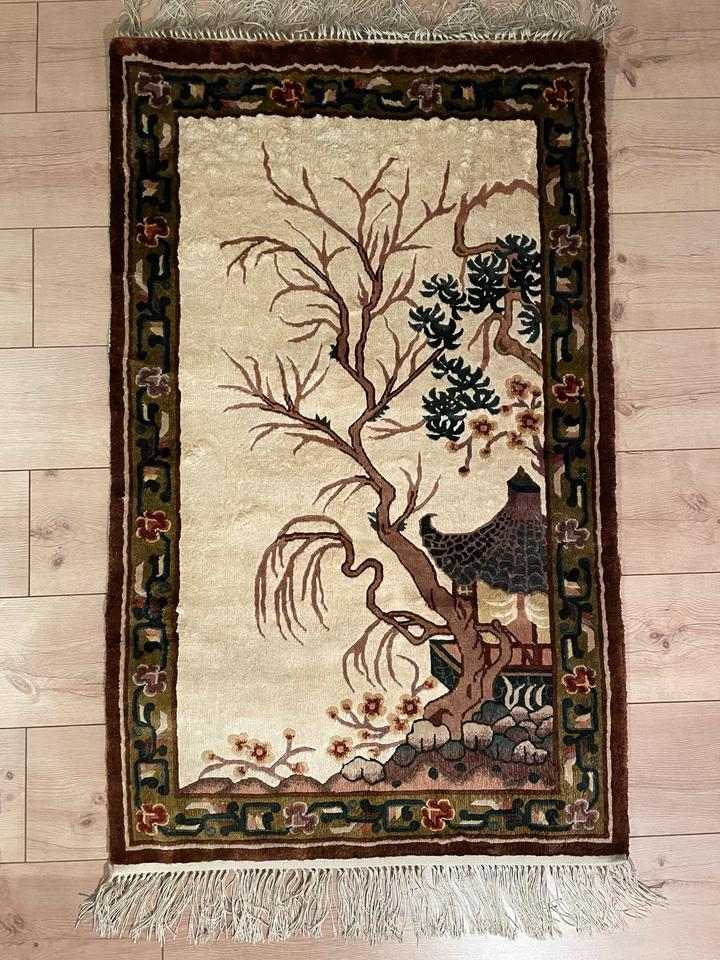 Handgeknüpfter chinesischer Wandteppich aus reiner Seide in Köln