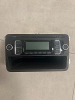 Originales VW Golf 6 VI Autoradio CD Radio Nordrhein-Westfalen - Rietberg Vorschau