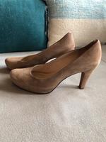 UNISA Pumps beige Gr. 39 Bayern - Reichersbeuern Vorschau