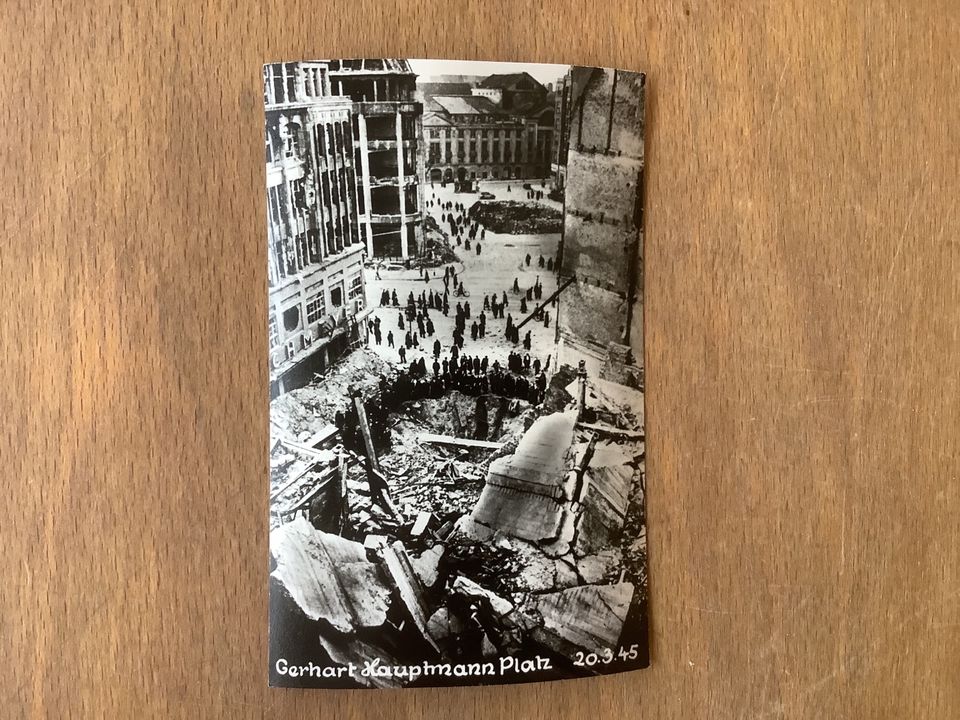 Altes Foto Hamburg Postkarte Gerhart Hauptmann Platz 20.3.45 in Celle