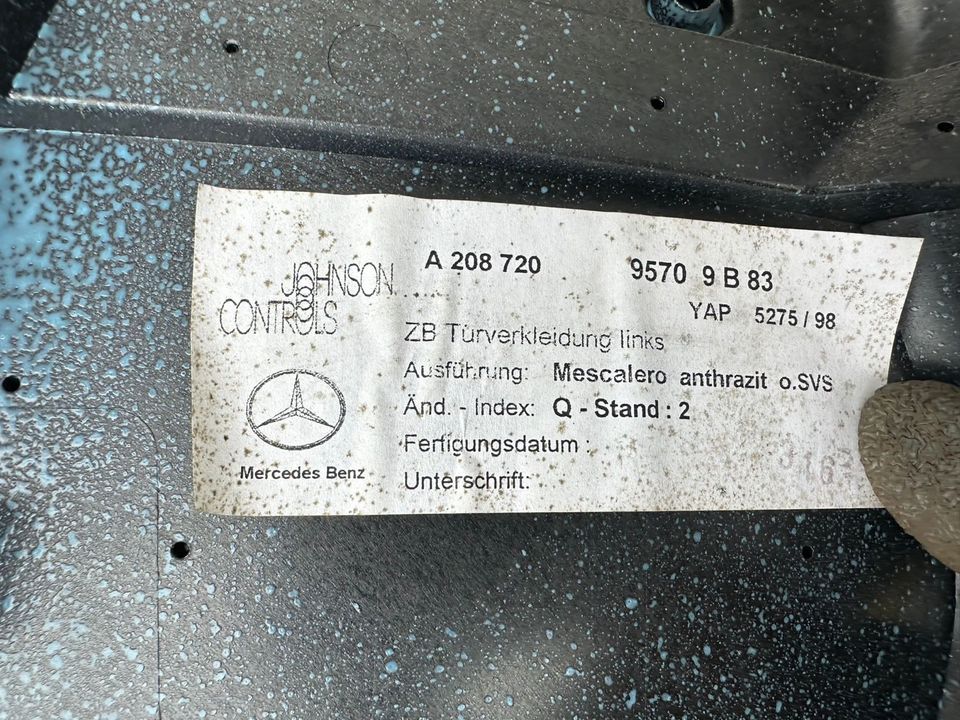 Mercedes Benz A208 W208 Türverkleidung Türpappe links Mescalero in Hanau