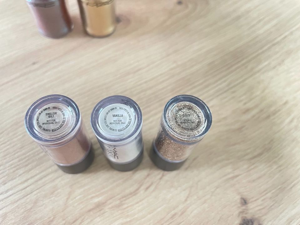 MAC Pigment & 1x Glitter mini + Täschchen L.E. in Bremen