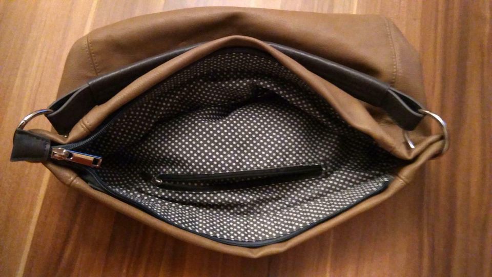 Neu.Damen Tasche, aus Leder. in Schleswig