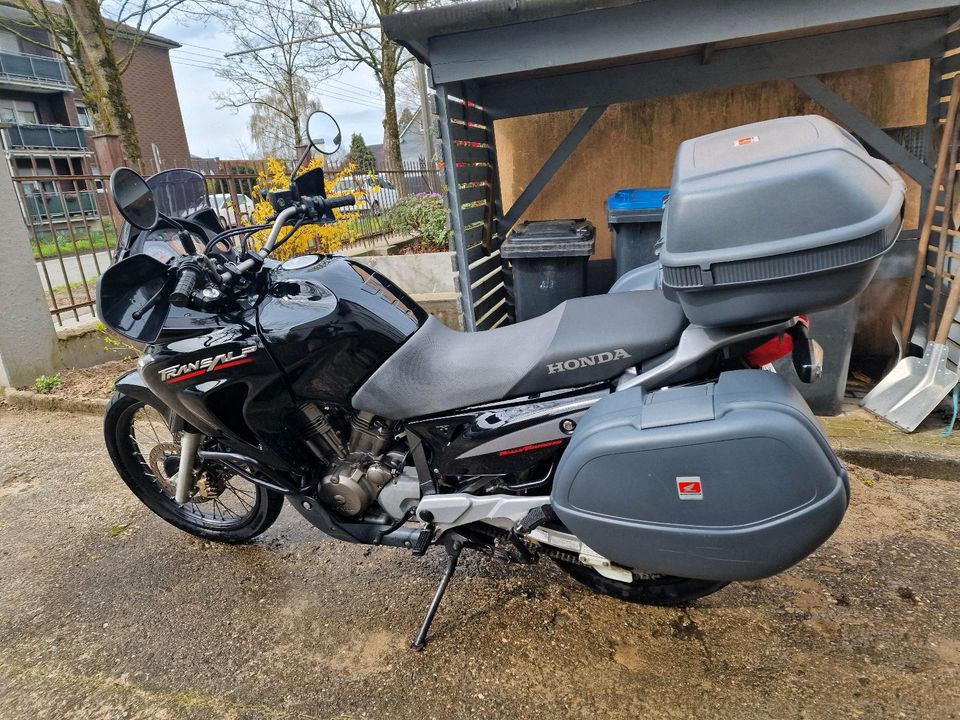 Honda Transalp 650, wie neu, 7800km, A2 48Ps in Solingen