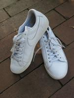 NIKE Blazer low all white 38 UK4,5 TOP wie neu !! Baden-Württemberg - Bad Schussenried Vorschau