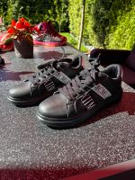 Schwarze Sneaker Sportschuhe 46 Anzug Hochzeit Party Nordrhein-Westfalen - Ibbenbüren Vorschau