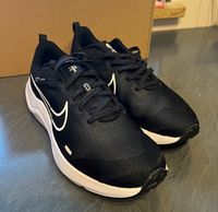 Nike Damen Sportschuhe Gr. 38 Bayern - Thalmässing Vorschau