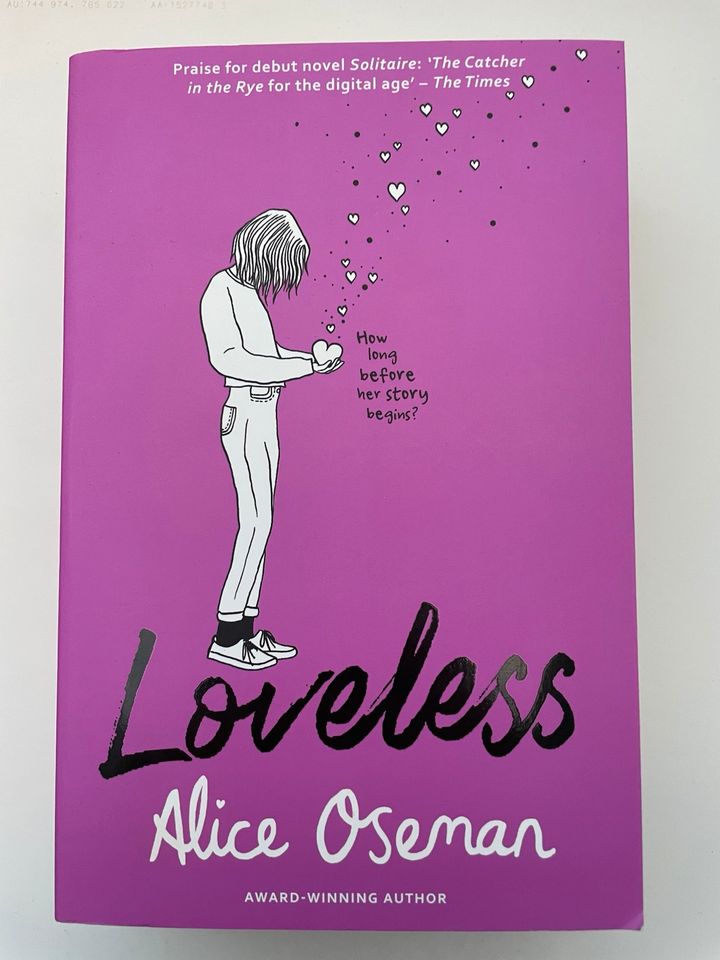“Loveless” & "i was born this way” by alice oseman in München