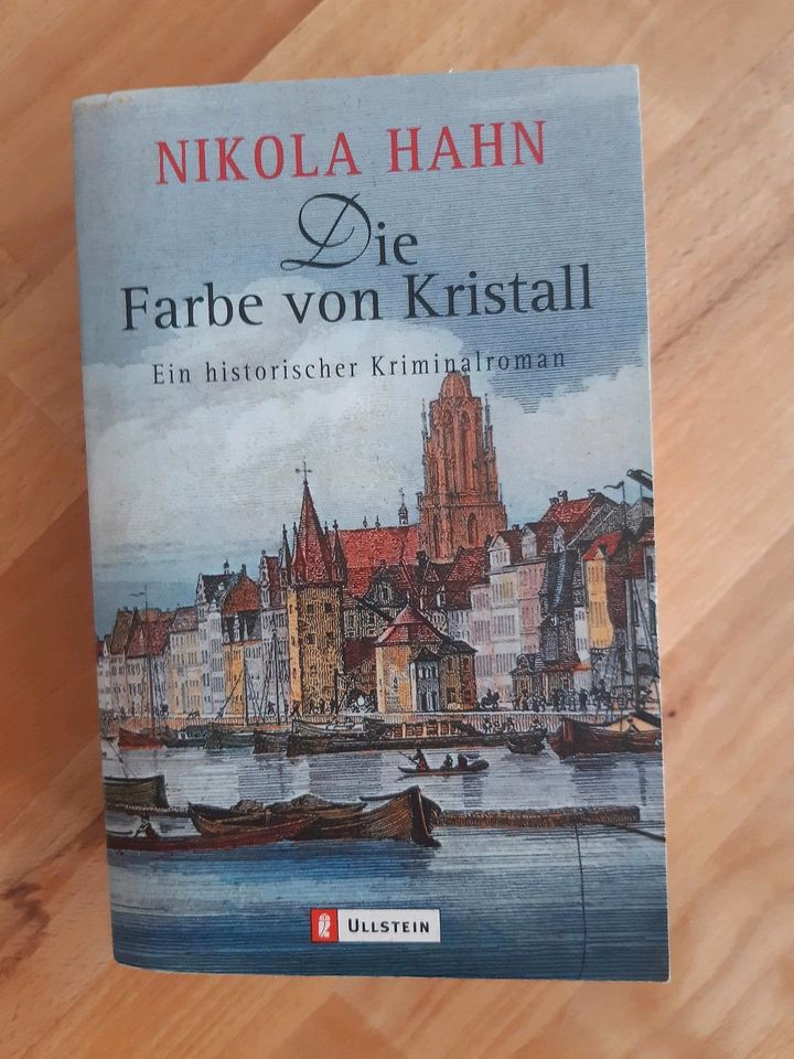 Die Farbe von Kristall Nikola Hahn in Korntal-Münchingen