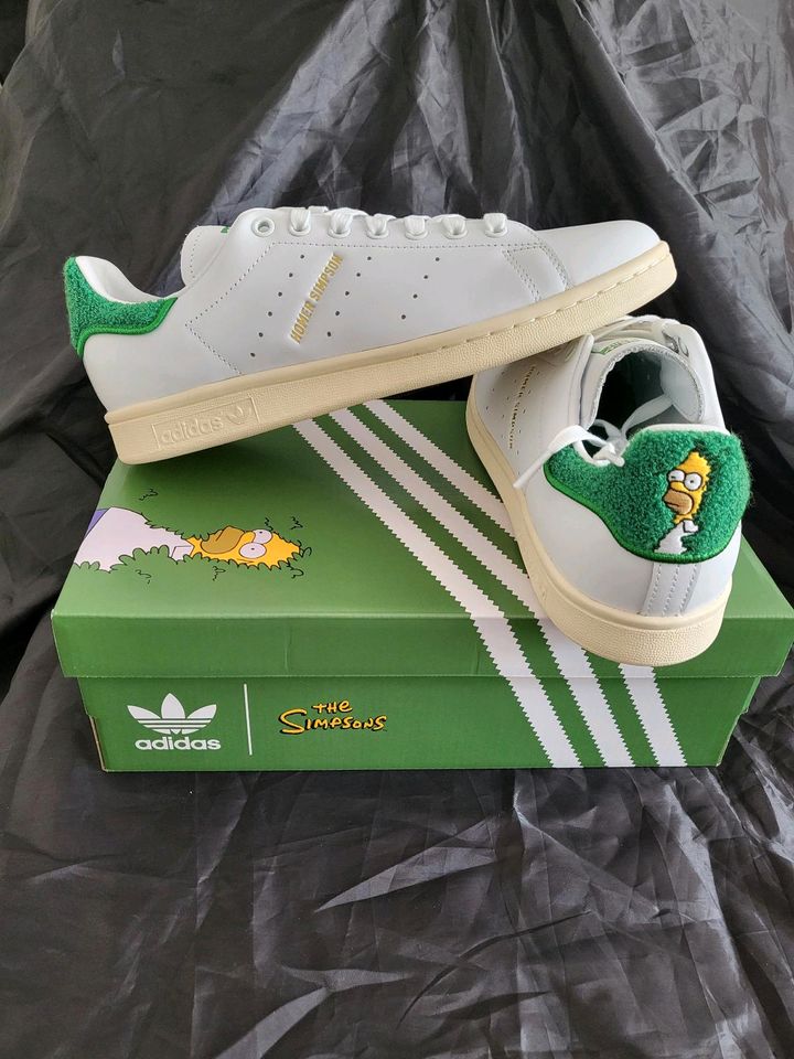 Adidas Stan Smith Homer Simpson Gr.42 in Liederbach